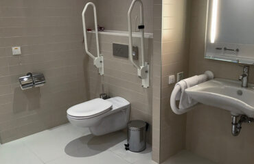 Was ist eine Seniorentoilette